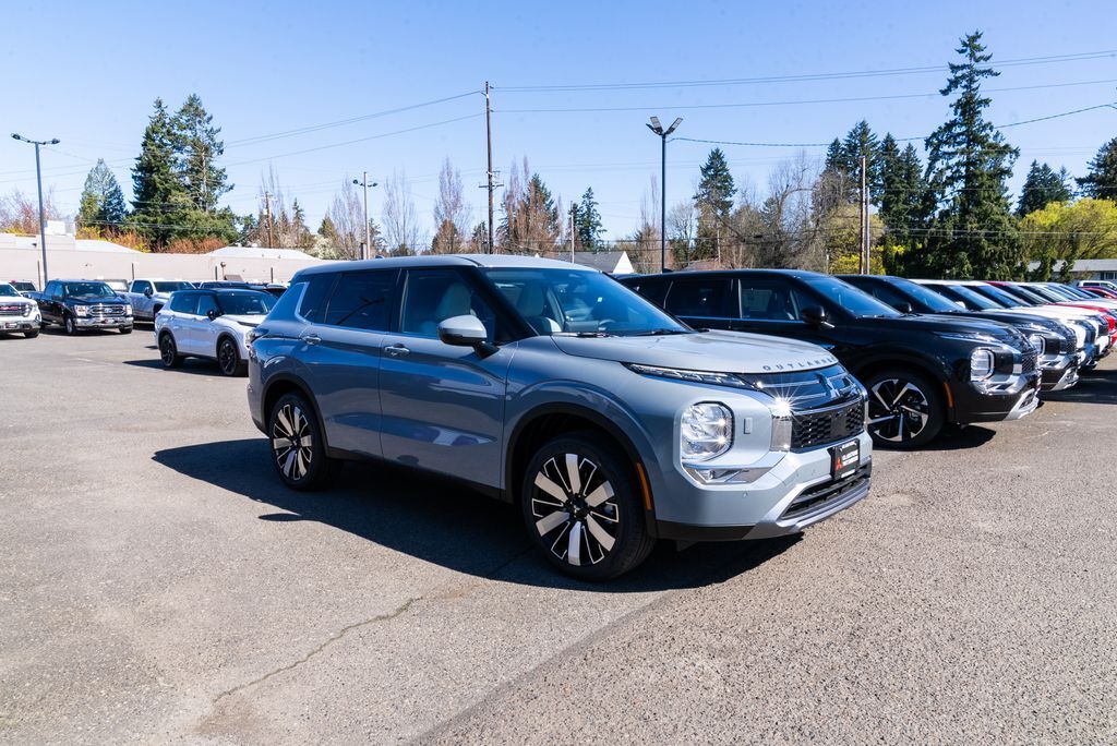 2026 Mitsubishi Outlander SE Milwaukie OR