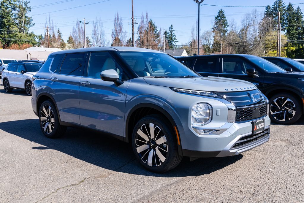 2026 Mitsubishi Outlander SE