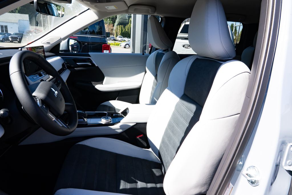 2026 Mitsubishi Outlander SE Milwaukie OR