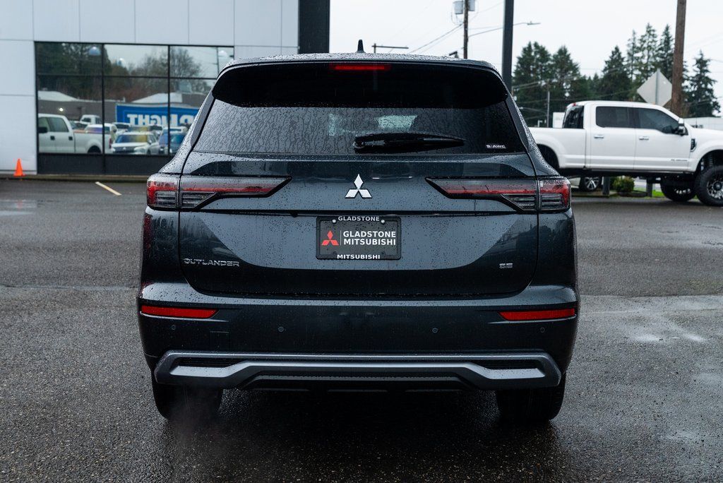 2026 Mitsubishi Outlander SE Milwaukie OR