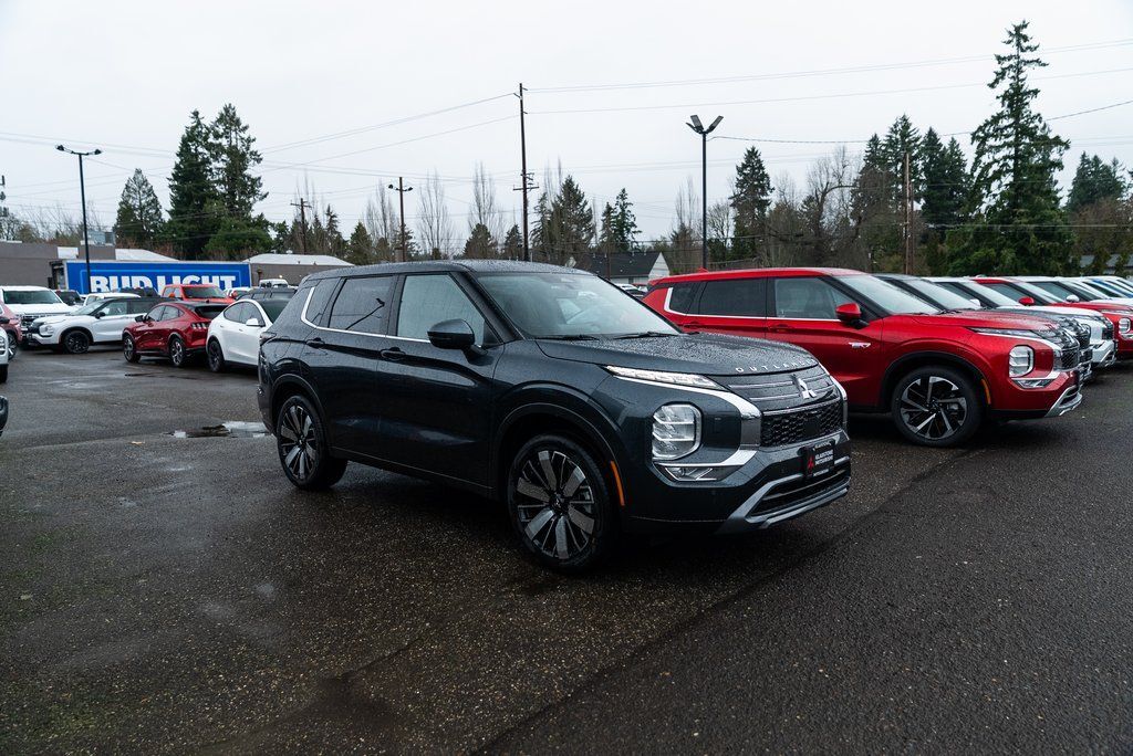 2026 Mitsubishi Outlander SE Milwaukie OR