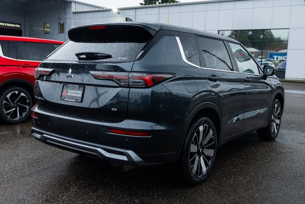 2026 Mitsubishi Outlander SE Milwaukie OR