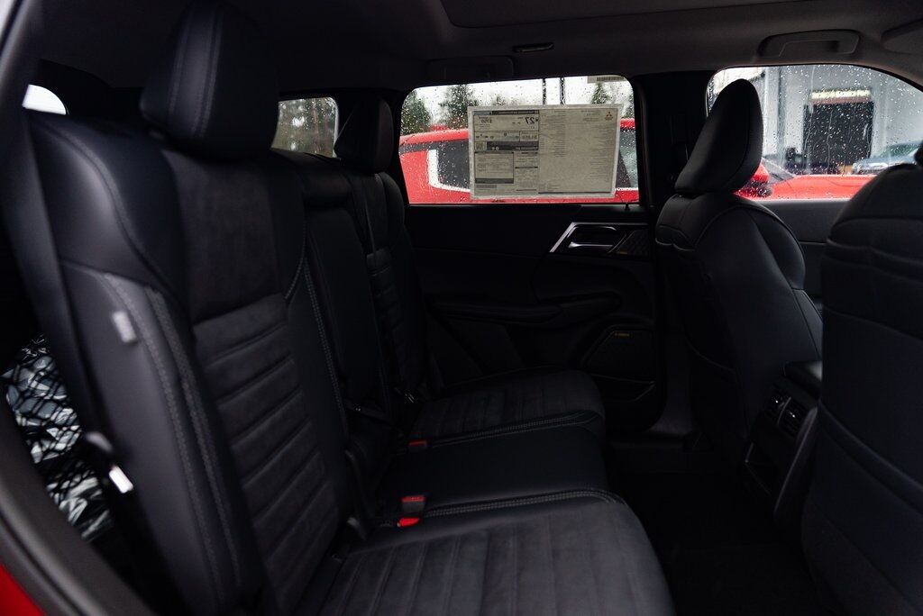 2026 Mitsubishi Outlander SE Milwaukie OR