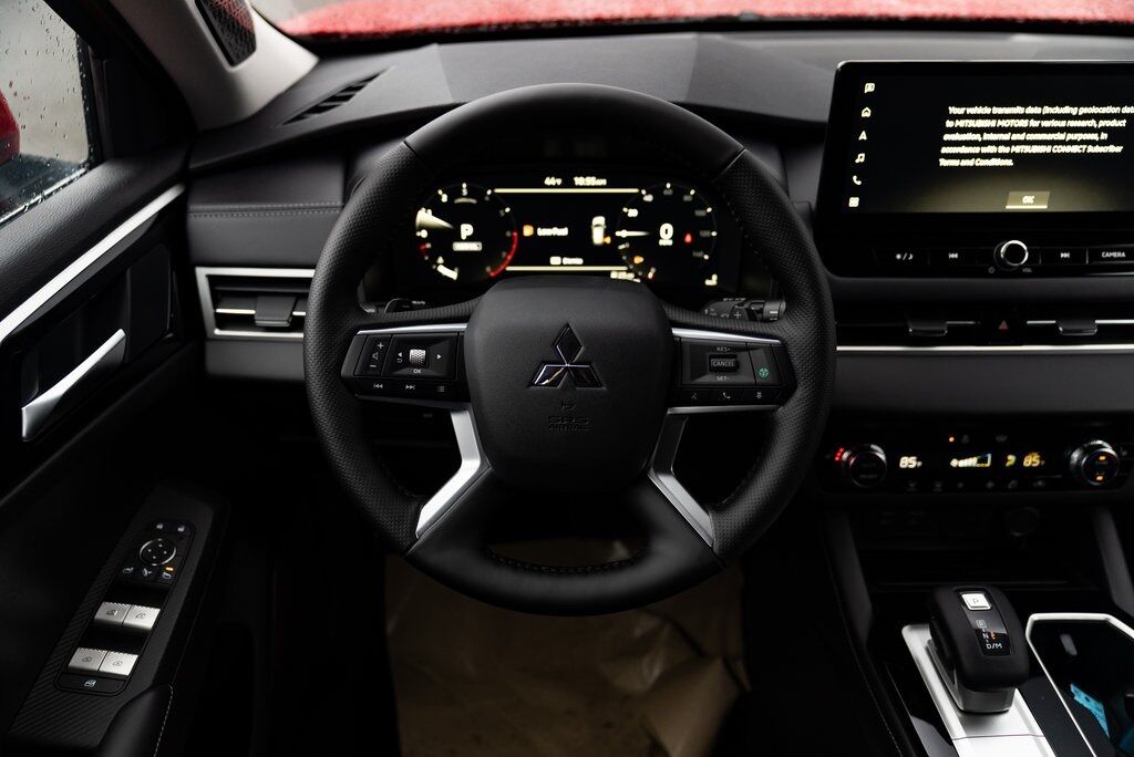 2026 Mitsubishi Outlander SE Milwaukie OR