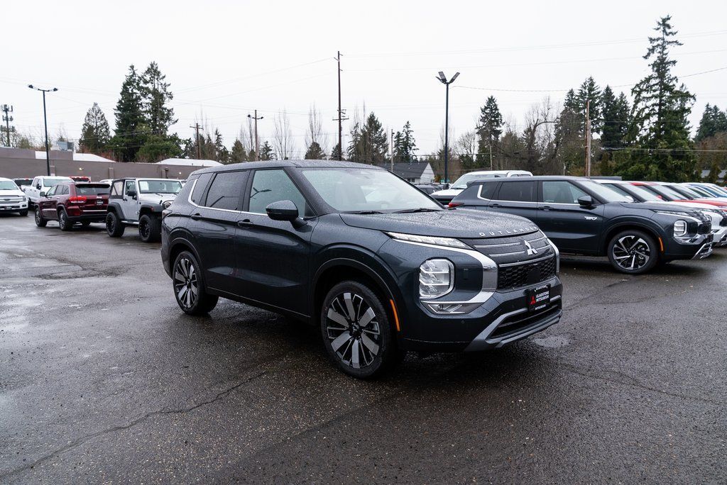 2026 Mitsubishi Outlander SE Milwaukie OR