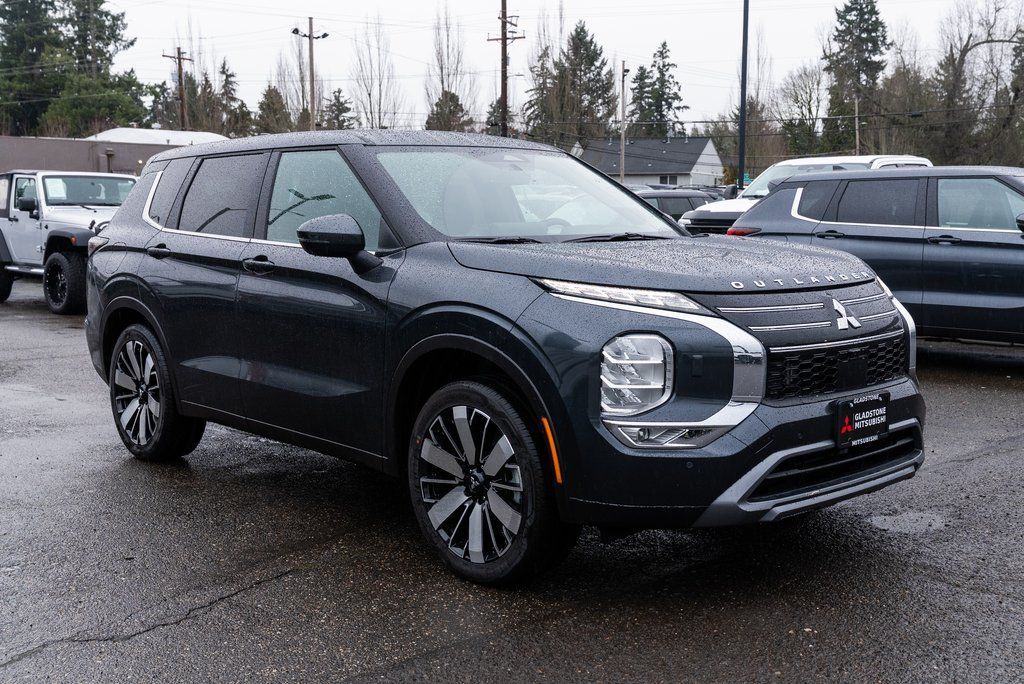 2026 Mitsubishi Outlander SE