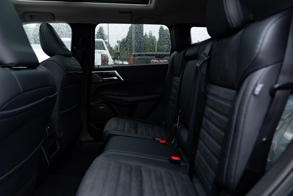 2026 Mitsubishi Outlander SE Milwaukie OR