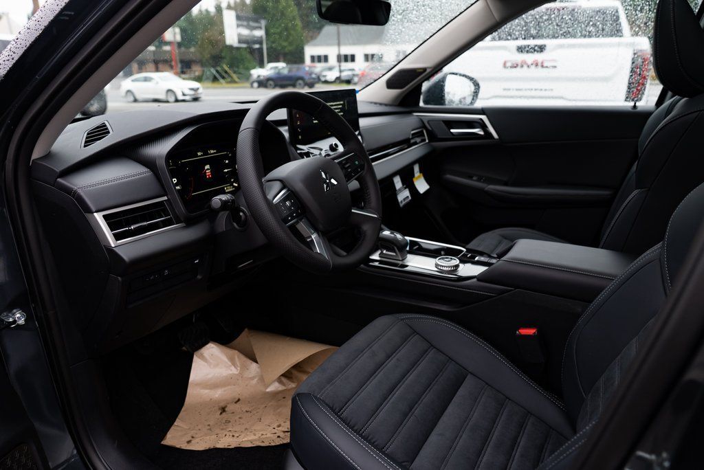 2026 Mitsubishi Outlander SE Milwaukie OR