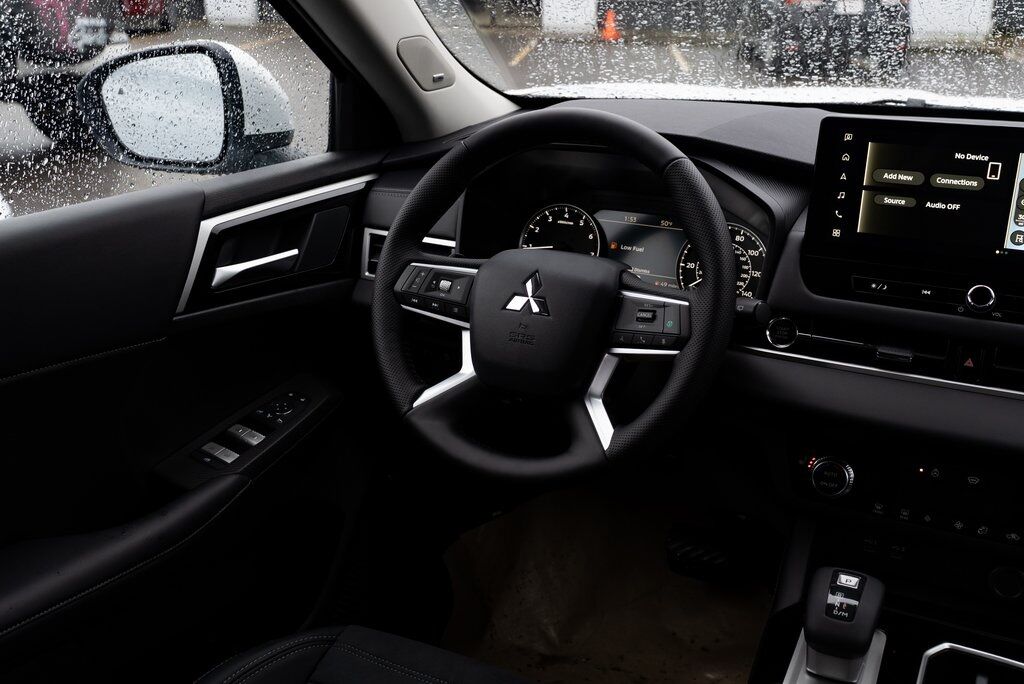 2026 Mitsubishi Outlander SE Milwaukie OR