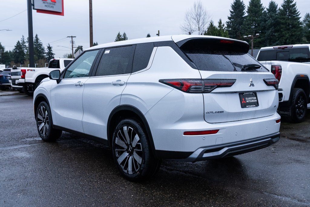 2026 Mitsubishi Outlander SE Milwaukie OR