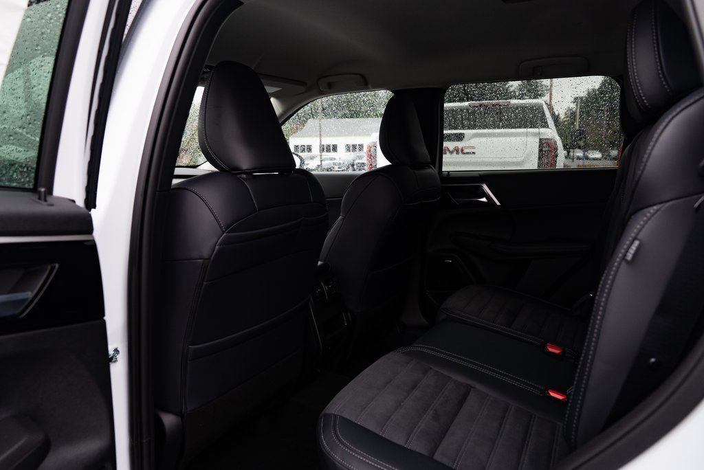 2026 Mitsubishi Outlander SE Milwaukie OR