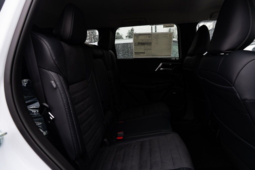 2026 Mitsubishi Outlander SE Milwaukie OR