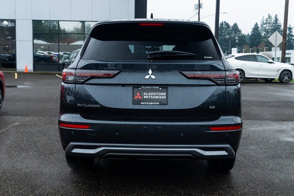 2026 Mitsubishi Outlander SE Milwaukie OR