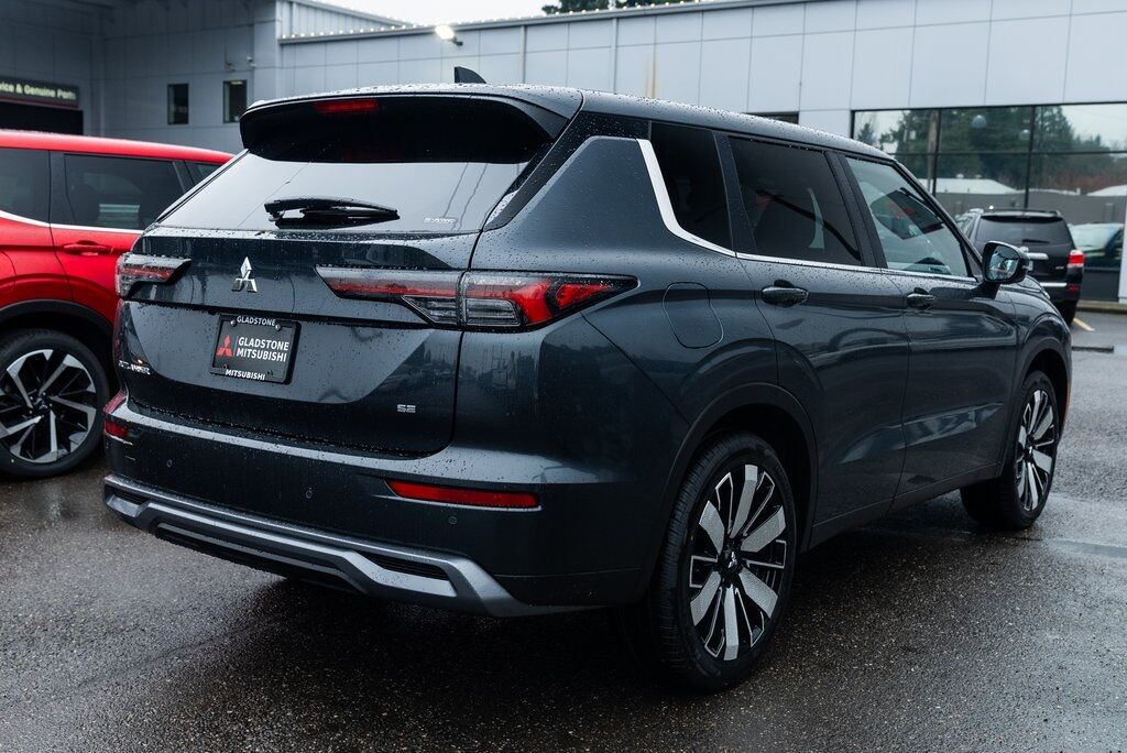 2026 Mitsubishi Outlander SE Milwaukie OR