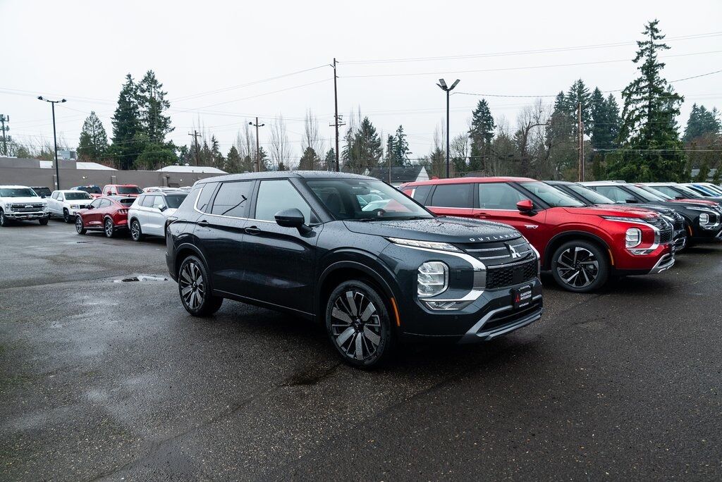 2026 Mitsubishi Outlander SE Milwaukie OR
