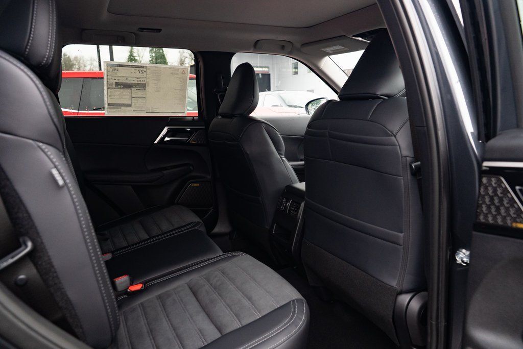 2026 Mitsubishi Outlander SE Milwaukie OR