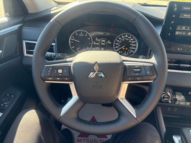 2026 Mitsubishi Outlander SE Whitecourt AB