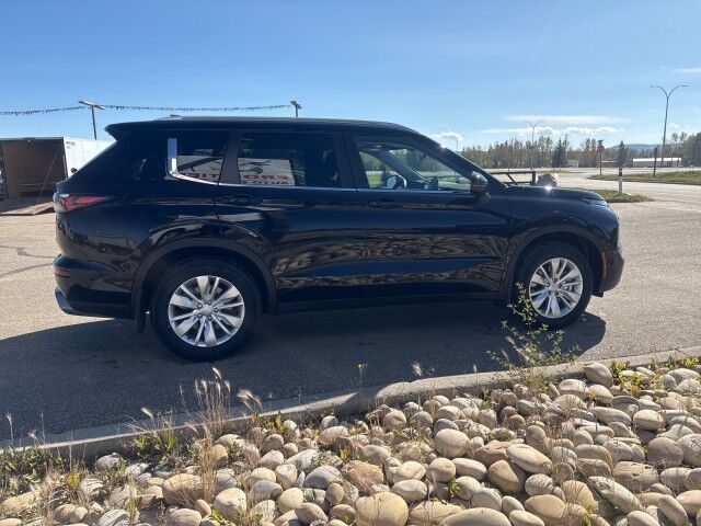 2026 Mitsubishi Outlander SE Whitecourt AB