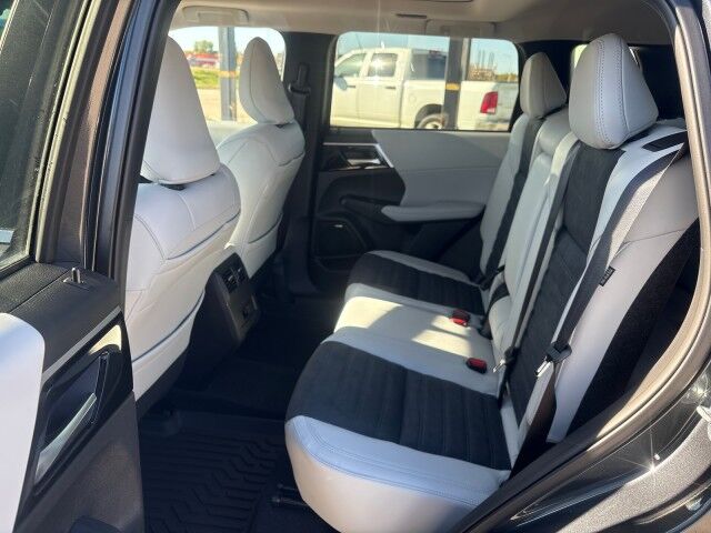 2026 Mitsubishi Outlander SE Whitecourt AB
