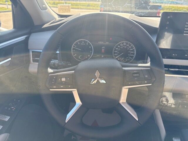 2026 Mitsubishi Outlander SE Whitecourt AB