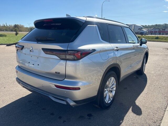 2026 Mitsubishi Outlander SE Whitecourt AB