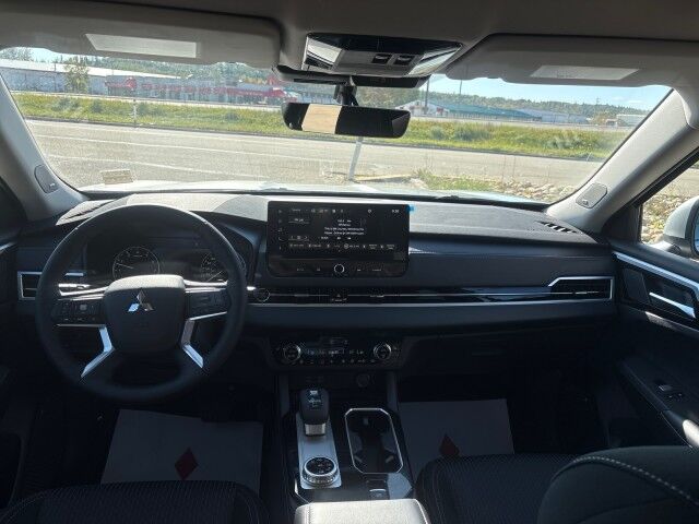 2026 Mitsubishi Outlander SE Whitecourt AB