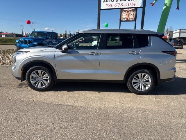 2026 Mitsubishi Outlander SE Whitecourt AB