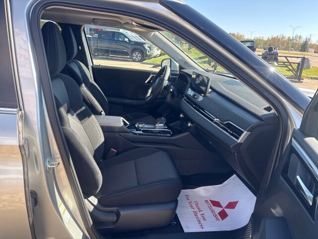 2026 Mitsubishi Outlander SE Whitecourt AB