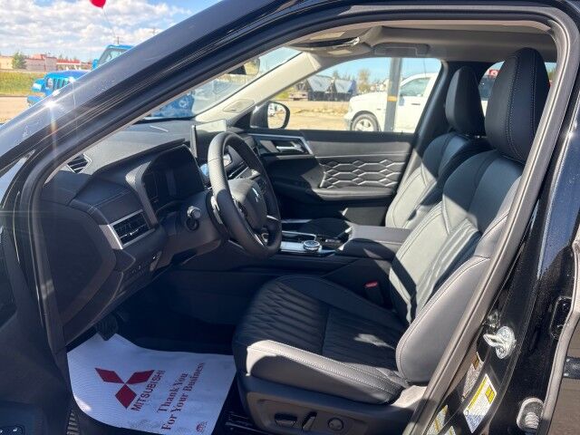 2026 Mitsubishi Outlander SE Whitecourt AB