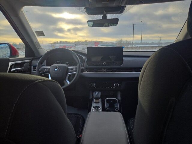 2026 Mitsubishi Outlander SE Whitecourt AB