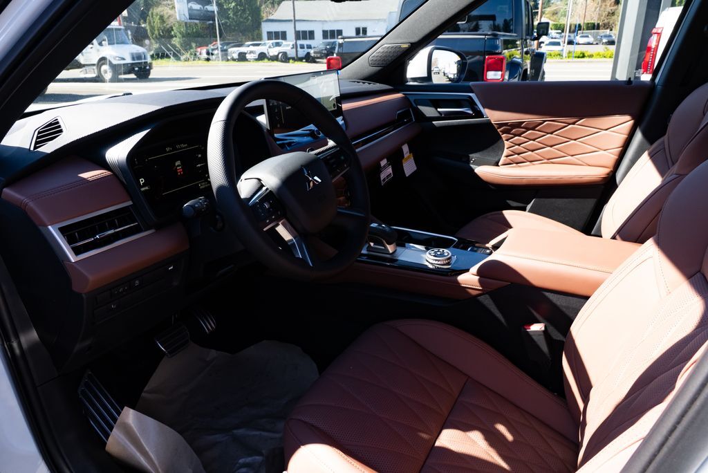 2026 Mitsubishi Outlander SEL Milwaukie OR