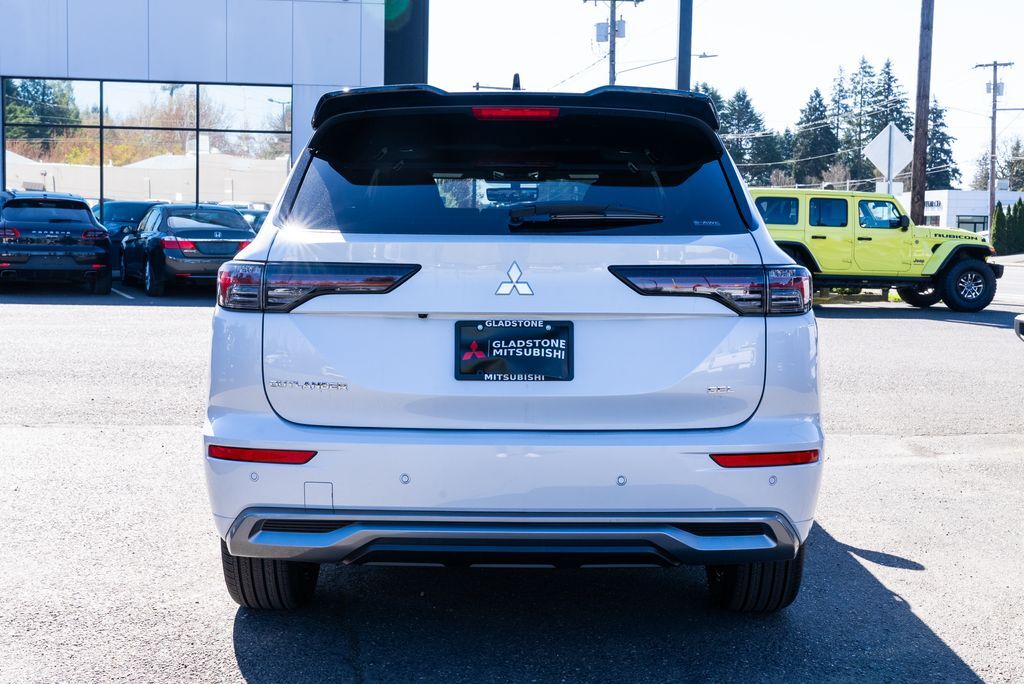 2026 Mitsubishi Outlander SEL Milwaukie OR