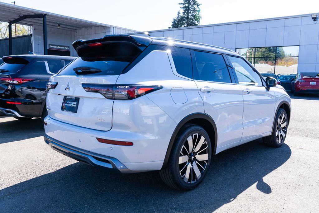 2026 Mitsubishi Outlander SEL Milwaukie OR