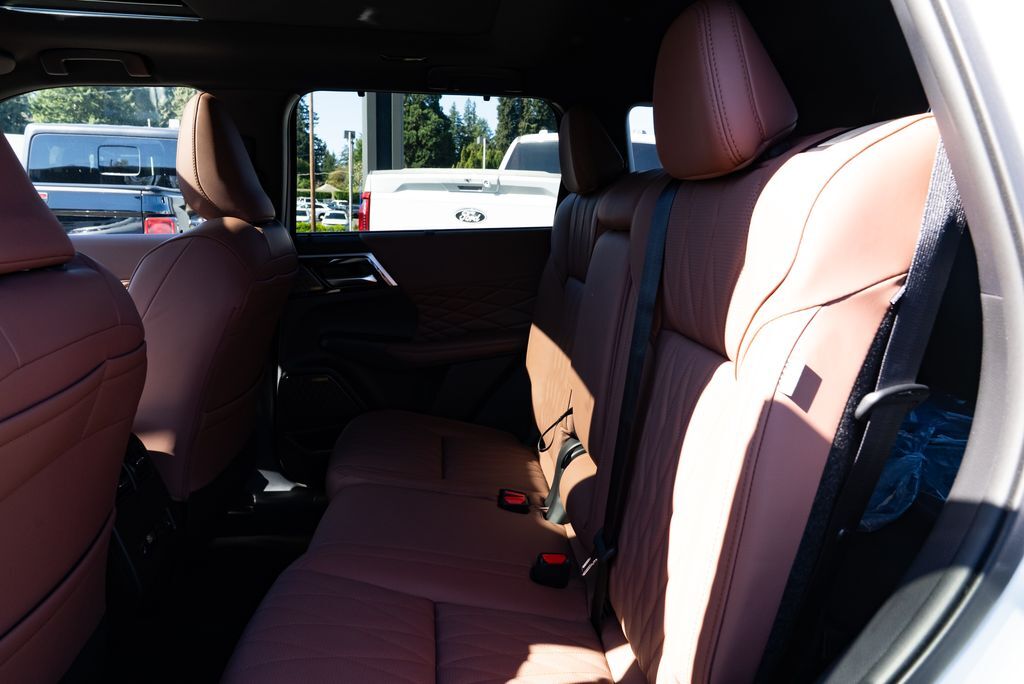 2026 Mitsubishi Outlander SEL Milwaukie OR