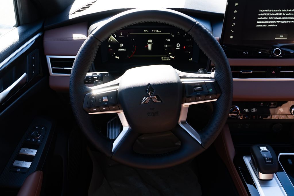 2026 Mitsubishi Outlander SEL Milwaukie OR
