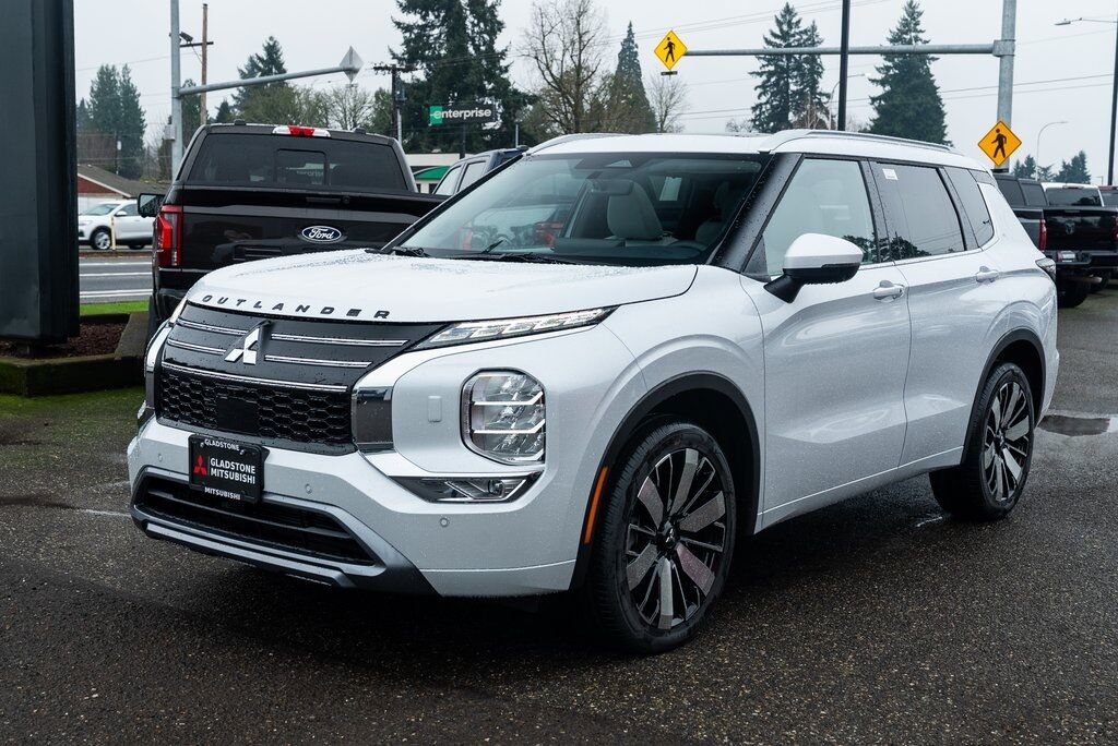 2026 Mitsubishi Outlander SEL Milwaukie OR