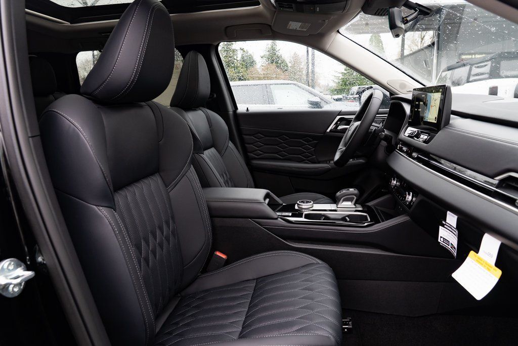 2026 Mitsubishi Outlander SEL Milwaukie OR