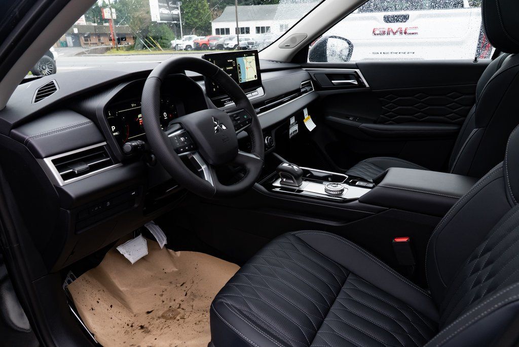 2026 Mitsubishi Outlander SEL Milwaukie OR