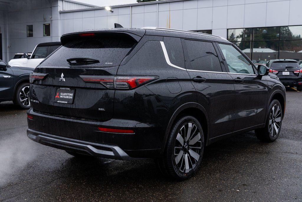 2026 Mitsubishi Outlander SEL Milwaukie OR