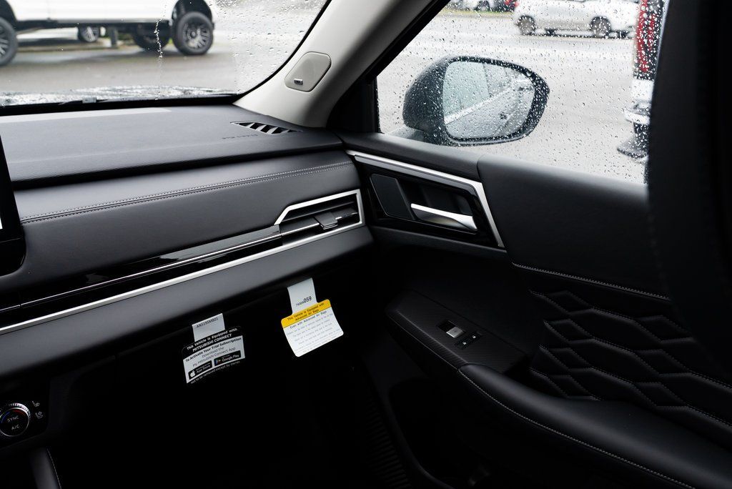 2026 Mitsubishi Outlander SEL Milwaukie OR