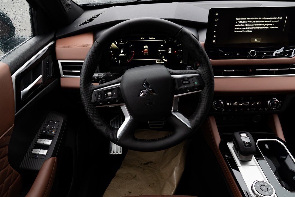 2026 Mitsubishi Outlander SEL Milwaukie OR