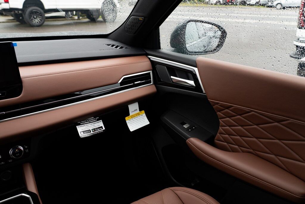 2026 Mitsubishi Outlander SEL Milwaukie OR