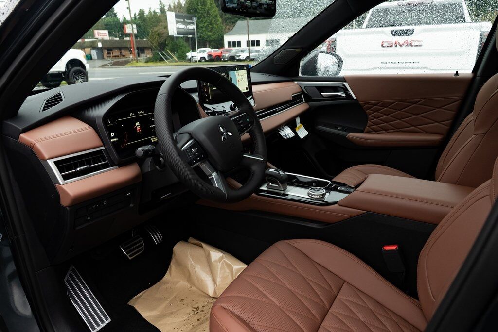 2026 Mitsubishi Outlander SEL Milwaukie OR