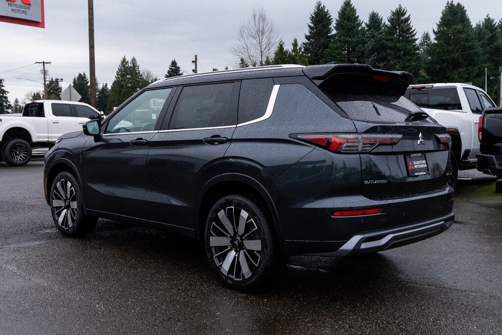 2026 Mitsubishi Outlander SEL Milwaukie OR