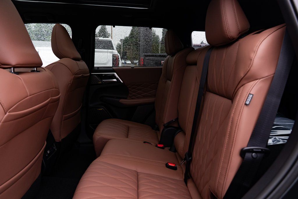 2026 Mitsubishi Outlander SEL Milwaukie OR