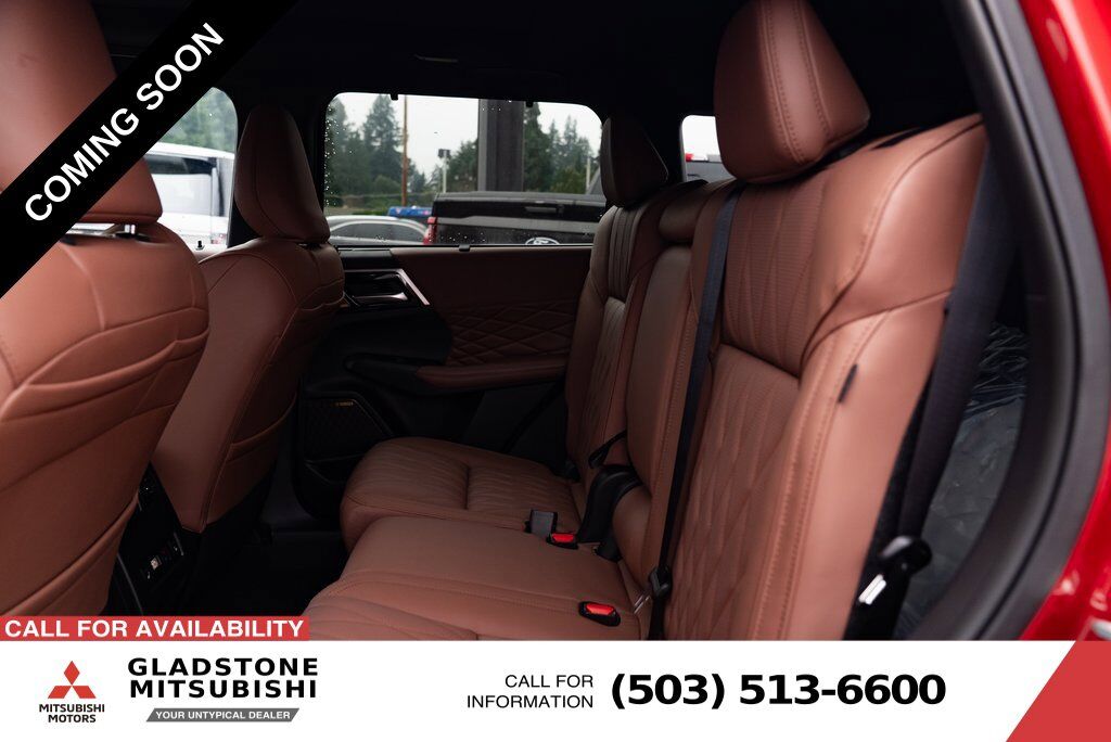 2026 Mitsubishi Outlander SEL Milwaukie OR