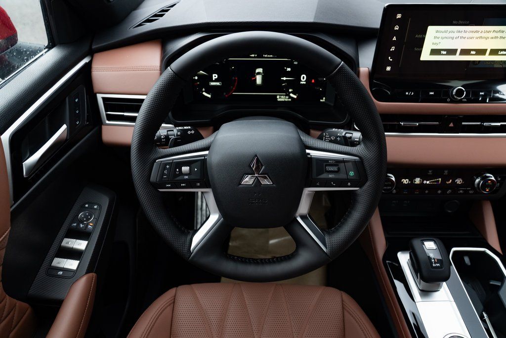 2026 Mitsubishi Outlander SEL Milwaukie OR