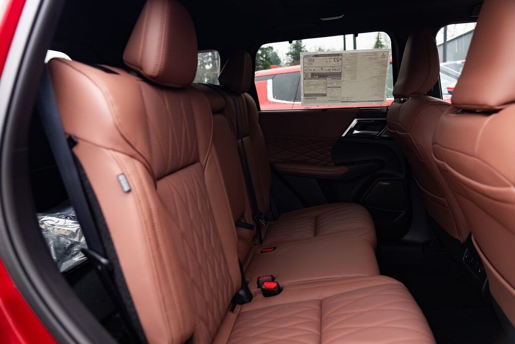 2026 Mitsubishi Outlander SEL Milwaukie OR