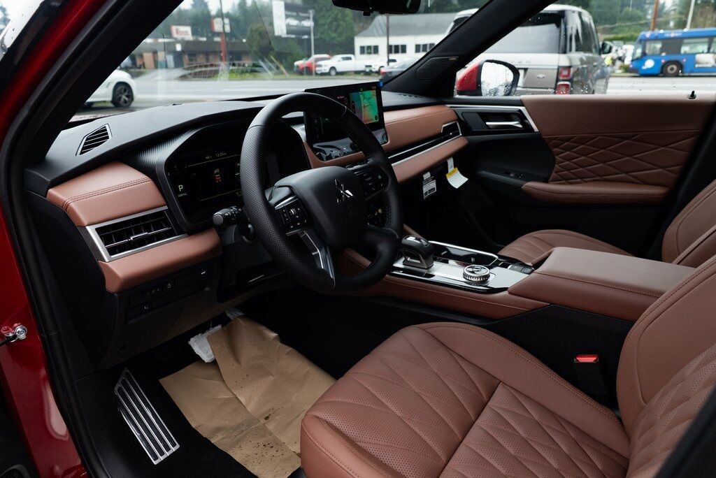 2026 Mitsubishi Outlander SEL Milwaukie OR