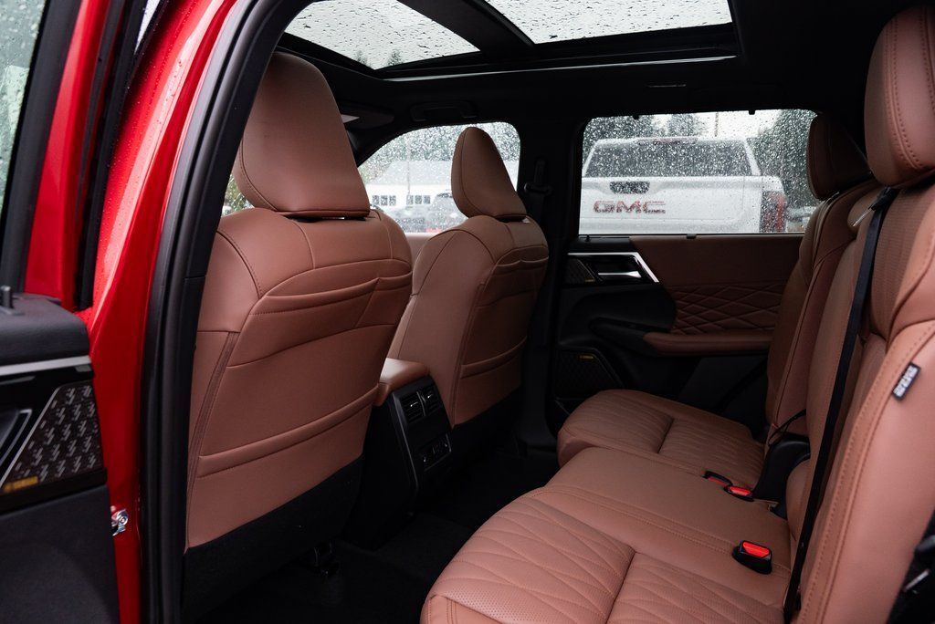 2026 Mitsubishi Outlander SEL Milwaukie OR